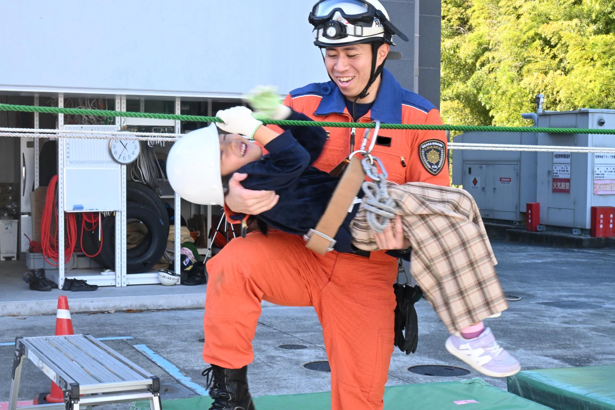 アツイぜ!消防官 アツイぜ!消防官 アツイぜ！消防官｜フレーベル館 出版サイト